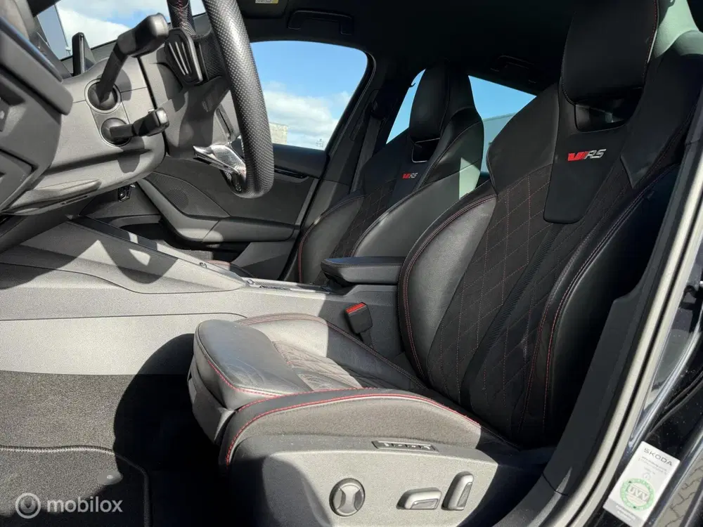 Skoda Octavia Octavia 1.4 TSI RS PHEV uit 2021, foto 9