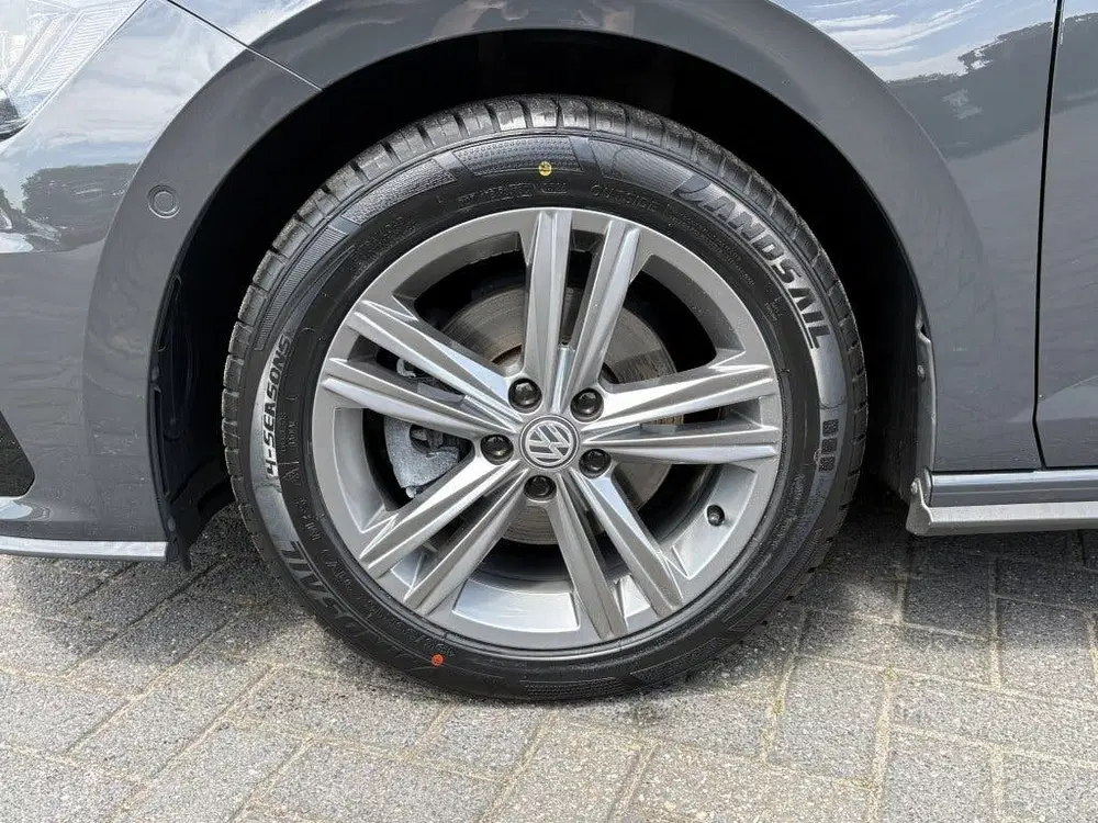 Volkswagen Polo 1.0 TSI Highl.BnsR APPLE CARPLAY-PANO-RIJK uit 2019, foto 15