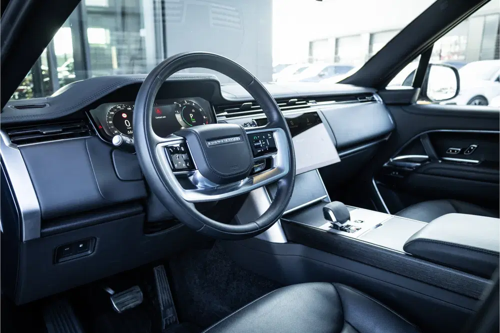 Land Rover Range Rover 3.0 P460e HSE PHEV uit 2024, foto 8