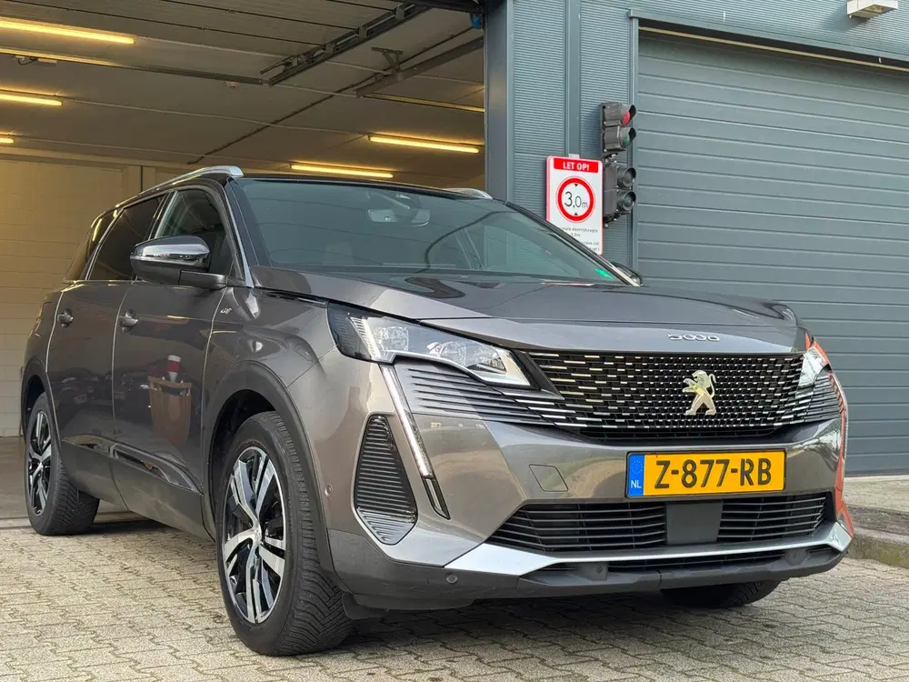 Peugeot 5008 1.2 PureTech GT uit 2022, foto 4