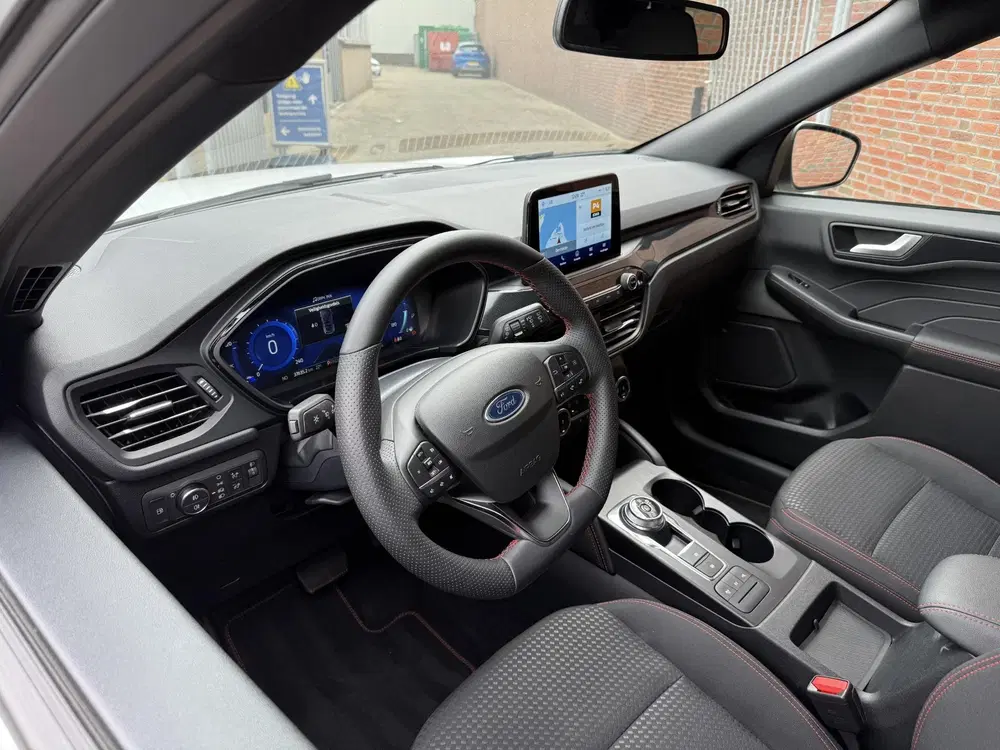 Ford Kuga 2.5 PHEV ST-Line-navi-winterpack-Frozen Wh uit 2024, foto 12