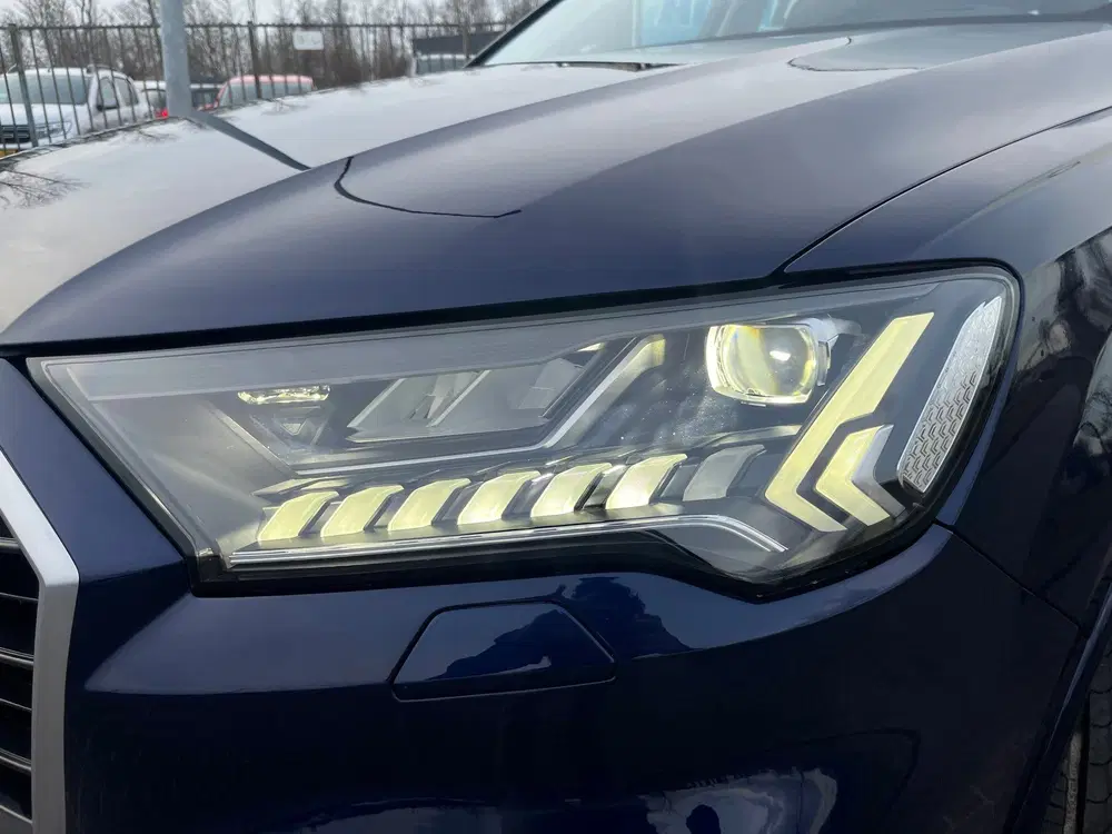 Audi Q7 55 TFSI e quattro Advanced uit 2023, foto 9