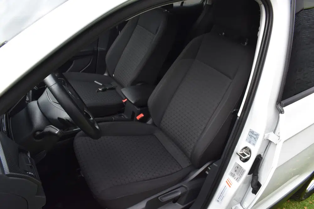 Volkswagen T-Cross 1.0 TSI Life Stoelverwarming Navi Automaa uit 2022, foto 6