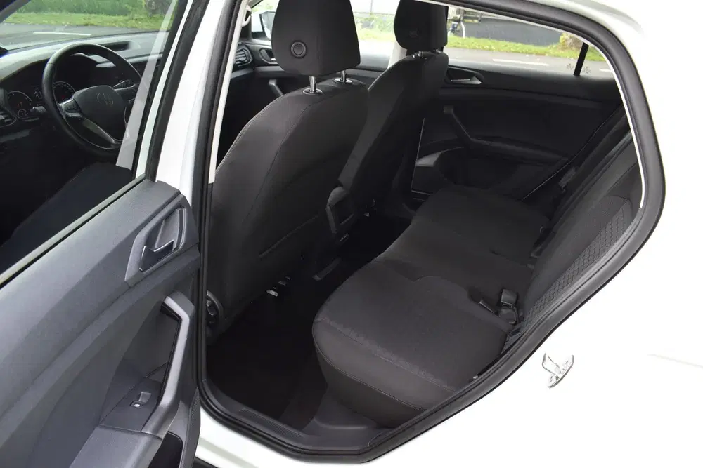Volkswagen T-Cross 1.0 TSI Life Stoelverwarming Navi Automaa uit 2022, foto 7