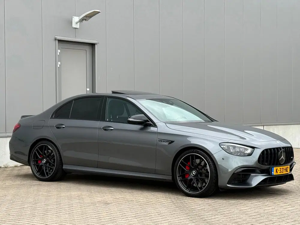 Mercedes-Benz E-Klasse AMG 63 S 4MATIC+ BURMESTER HUD PANO V uit 2020, foto 3