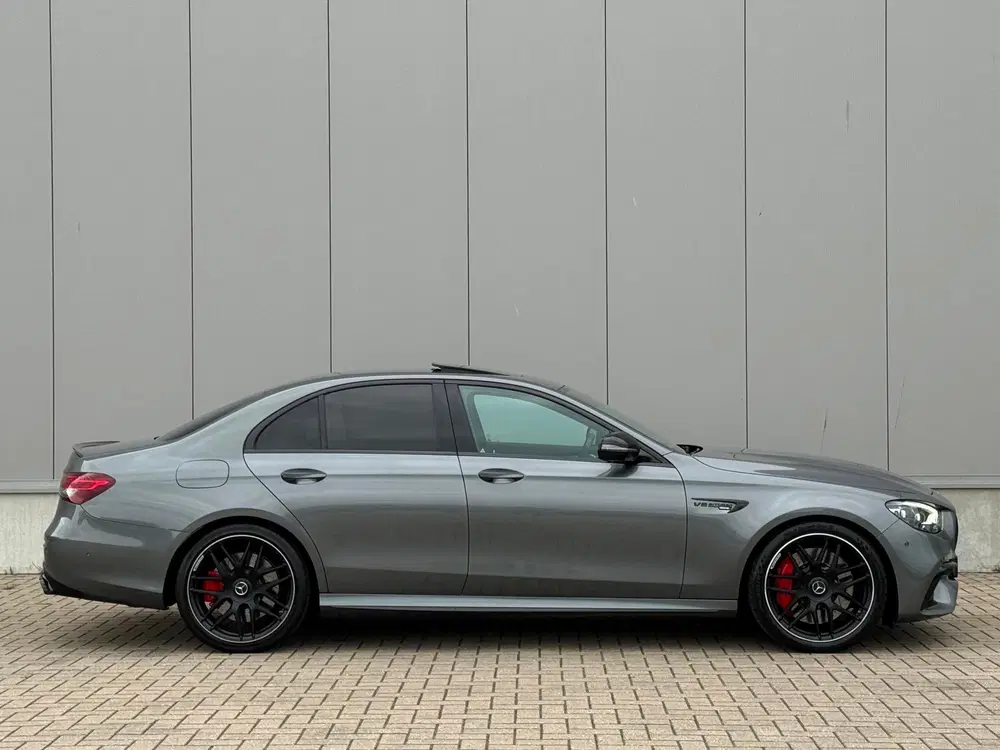 Mercedes-Benz E-Klasse AMG 63 S 4MATIC+ BURMESTER HUD PANO V uit 2020, foto 4