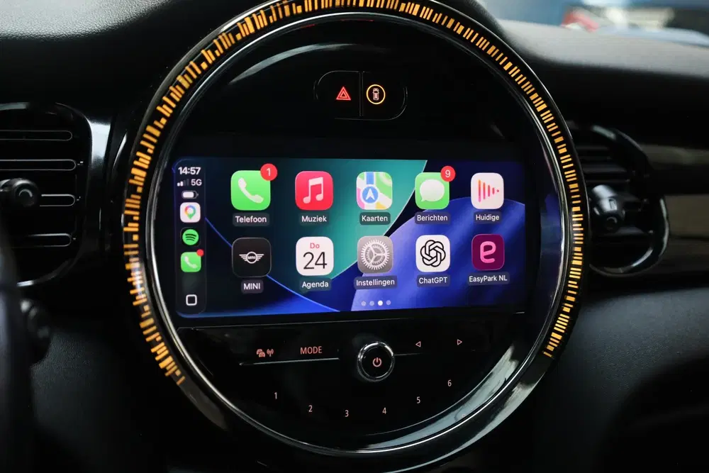 Mini John Cooper Works Cooper Works JCW Pack F1 PANO HARMAN&KARDO uit 2021, foto 15