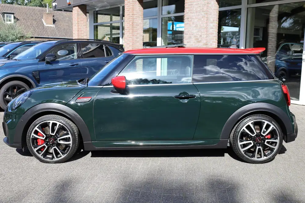 Mini John Cooper Works Cooper Works JCW Pack F1 PANO HARMAN&KARDO uit 2021, foto 3