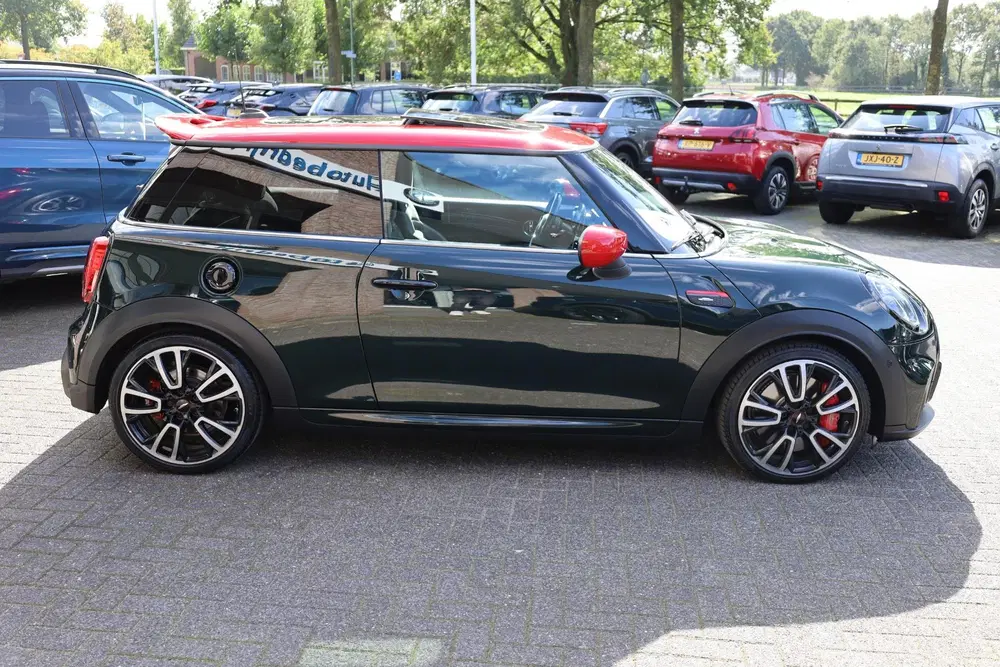 Mini John Cooper Works Cooper Works JCW Pack F1 PANO HARMAN&KARDO uit 2021, foto 5