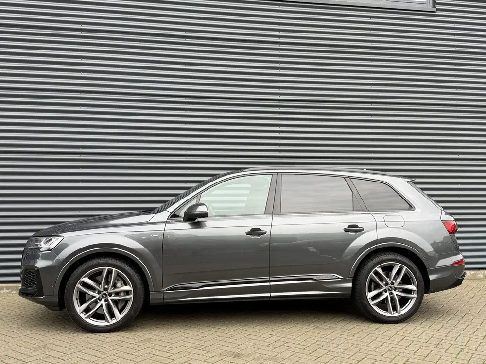 Audi Q7 55 TFSI e quattro S-Line Pano uit 2022, foto 4