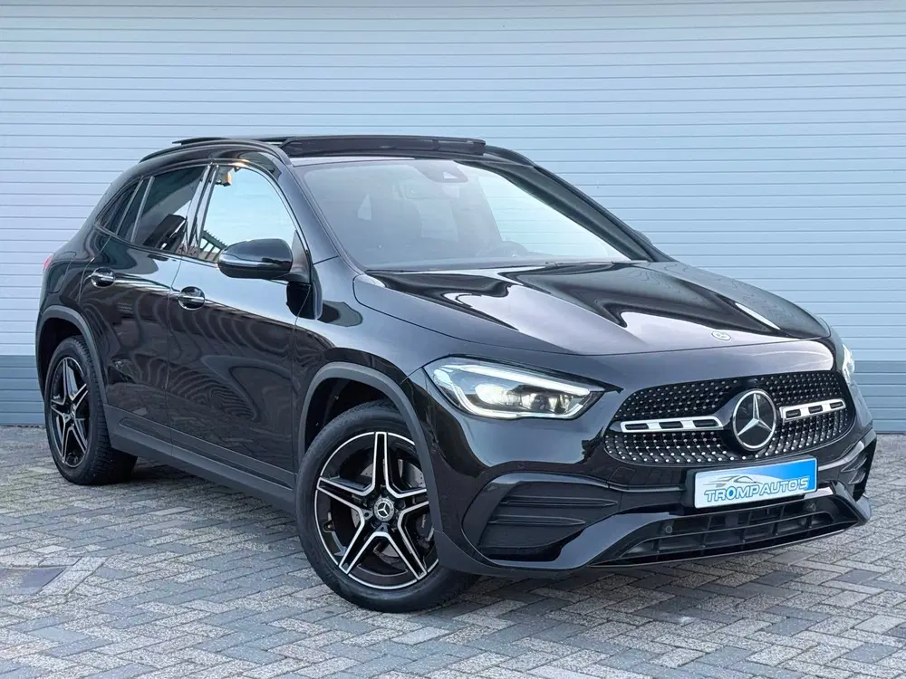 Mercedes-Benz GLA 250 e AMG Line uit 2022, foto 10