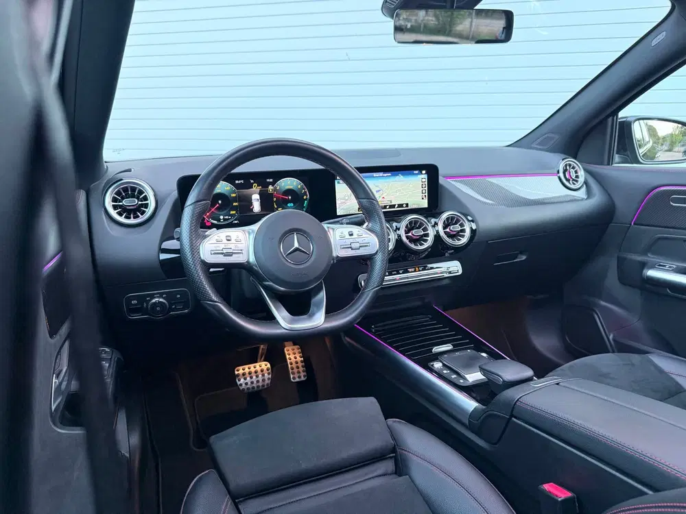Mercedes-Benz GLA 250 e AMG Line uit 2022, foto 4