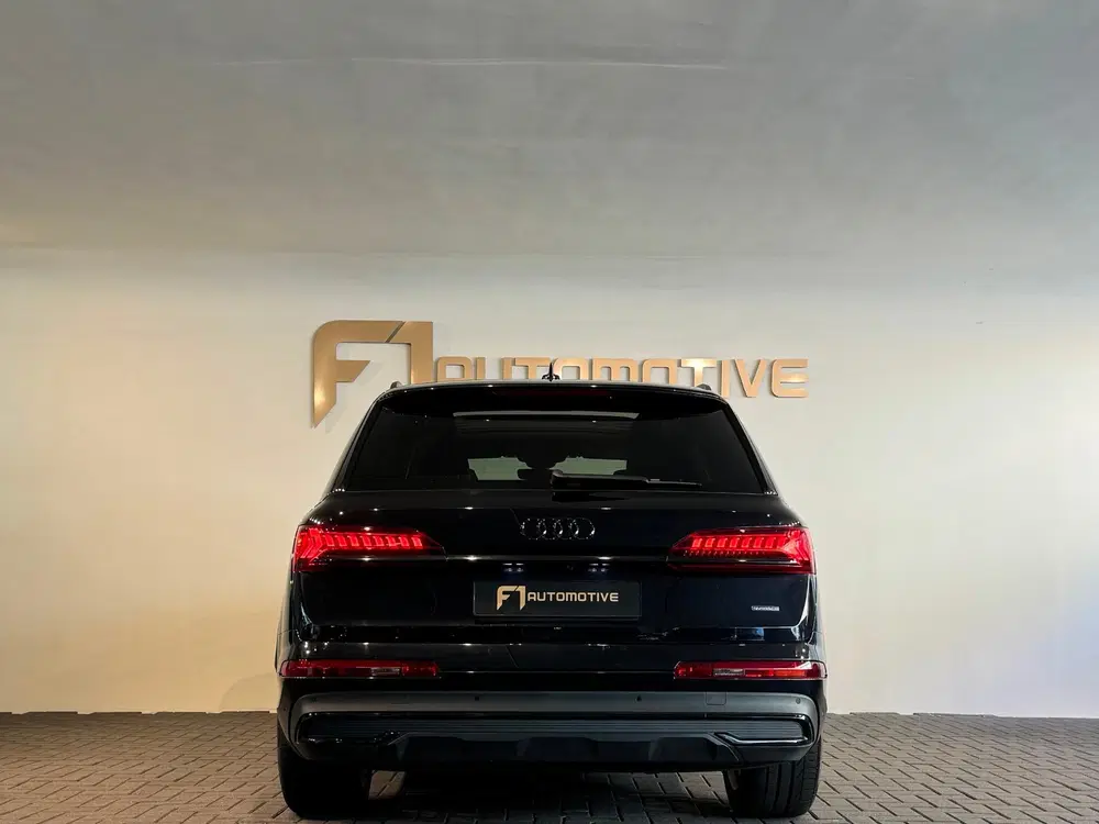 Audi Q7 55 TFSI e quattro Competition Pano uit 2020, foto 10