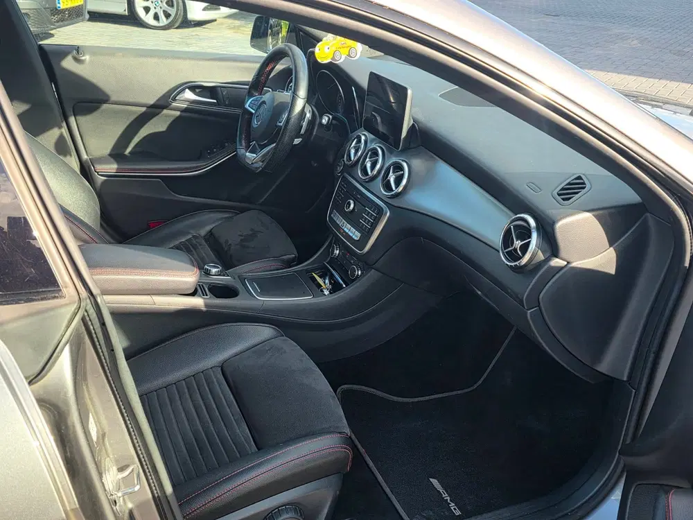 Mercedes-Benz CLA 180 2019 PANORAMADAK uit 2019, foto 10