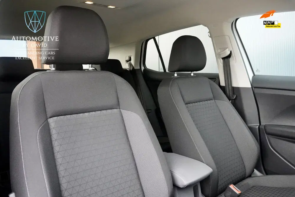 Volkswagen T-Cross 1.0 TSI 116 pk R-LINE BUSINESS AUTOMAAT uit 2020, foto 12