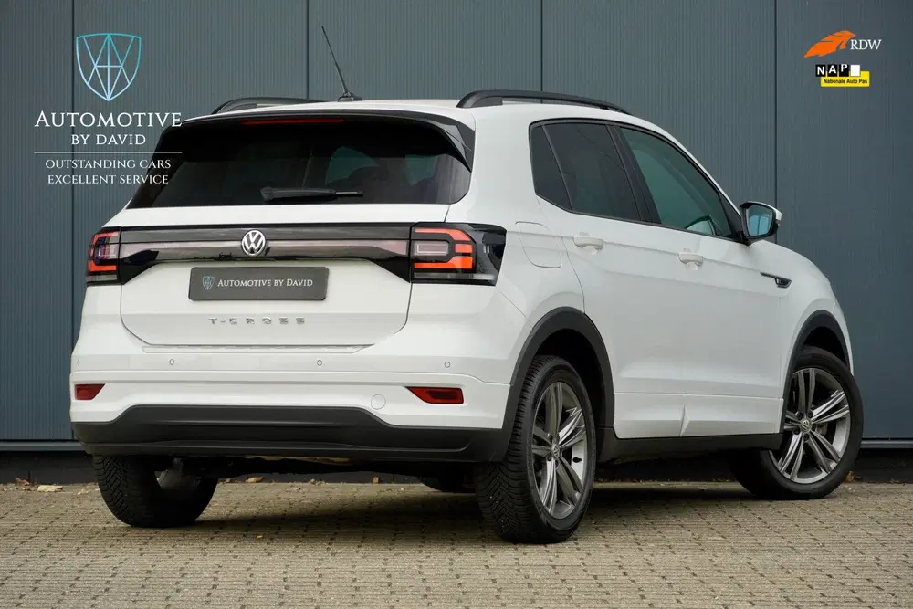 Volkswagen T-Cross 1.0 TSI 116 pk R-LINE BUSINESS AUTOMAAT uit 2020, foto 2