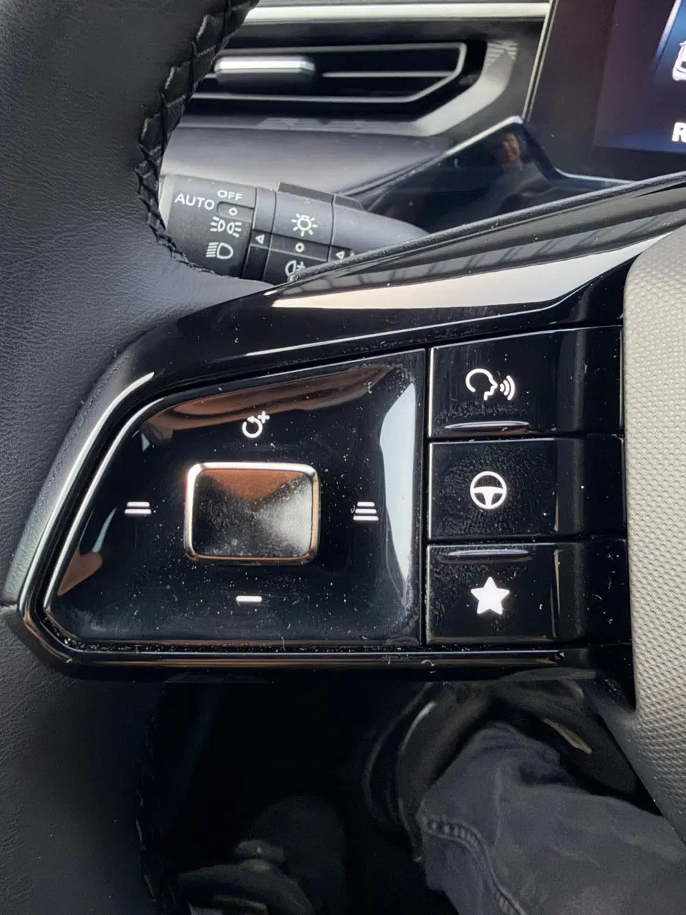 MG MG3 1.5 Hybrid+ Luxury uit 2025, foto 12