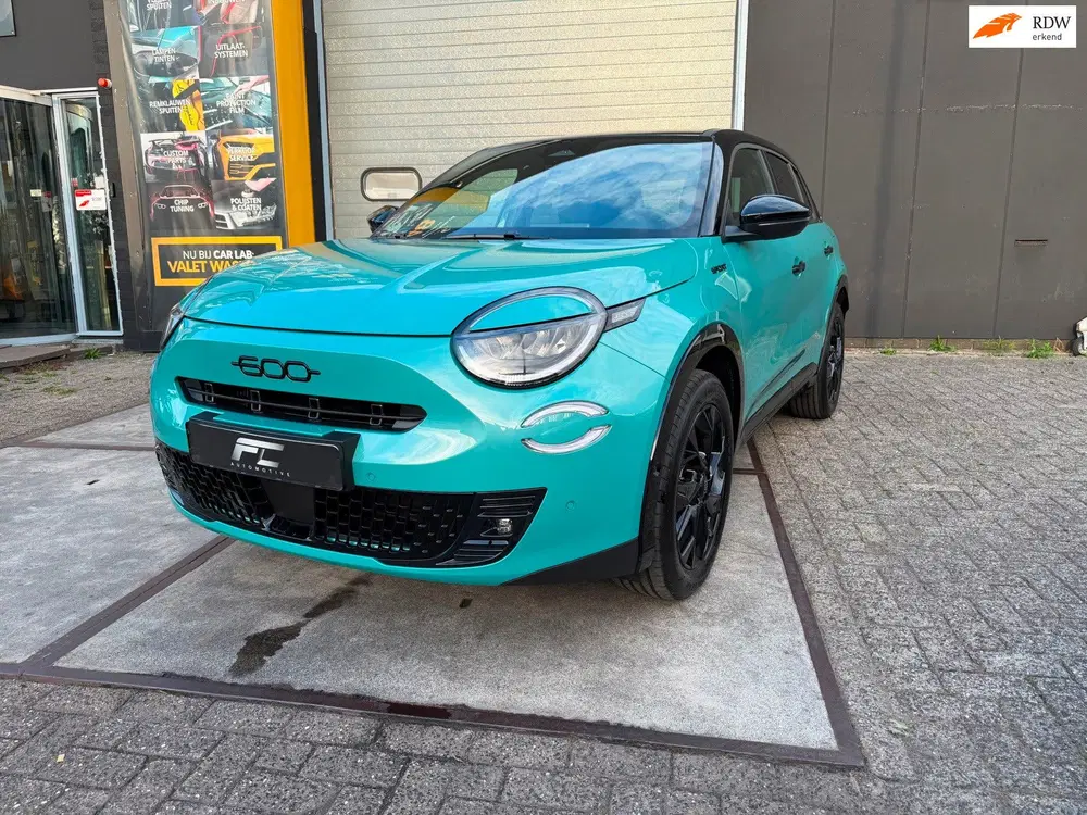 Fiat 600 1.2 Hybrid Sport 145PK uit 2026