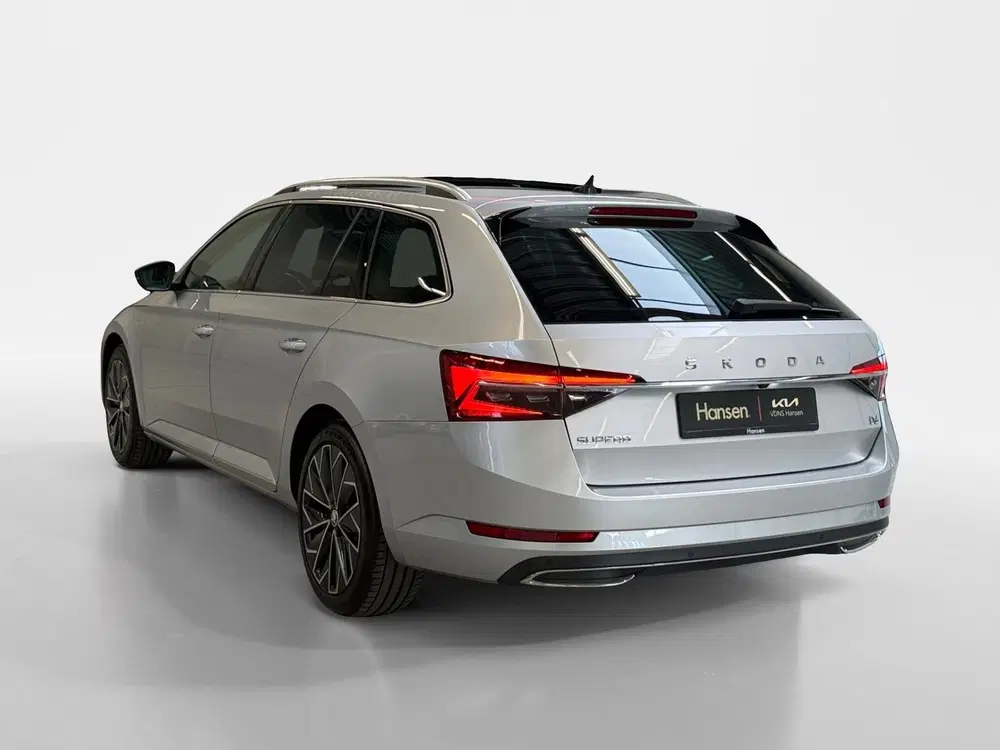 Skoda Superb 1.4 TSI iV Laurin & Klement I Panoramadak uit 2023, foto 6