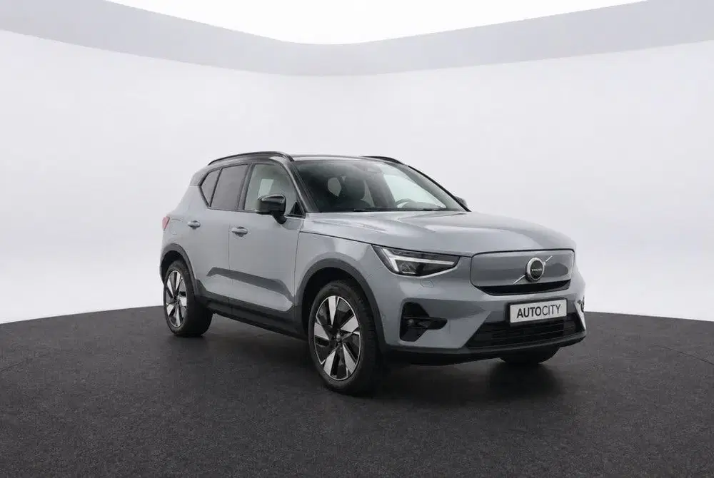 Volvo XC40 Single Motor Extended Range Ultimate 82 kW uit 2024, foto 3
