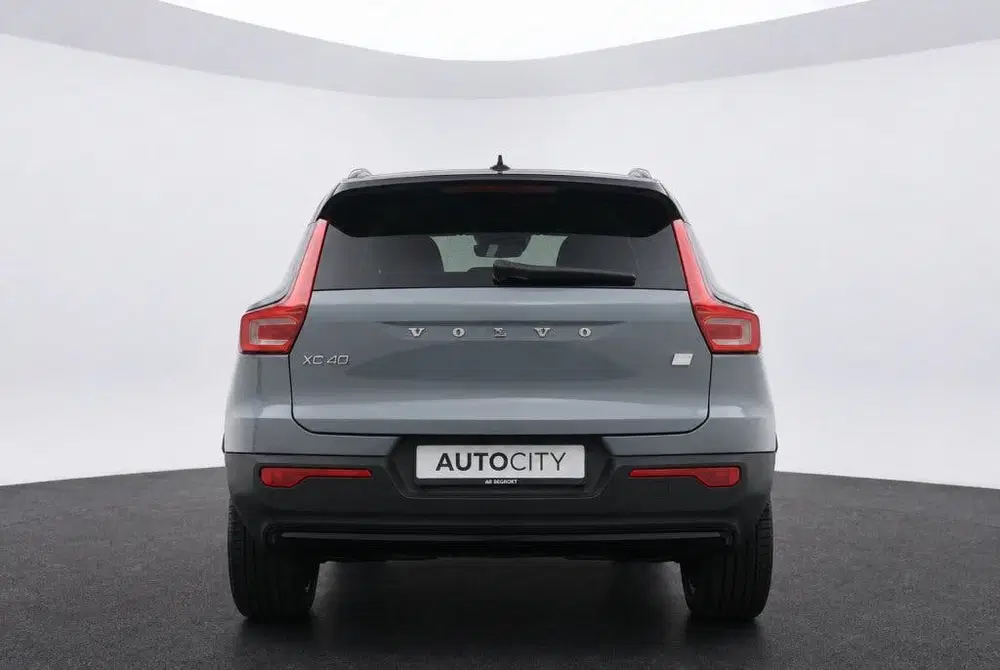 Volvo XC40 Single Motor Extended Range Ultimate 82 kW uit 2024, foto 4