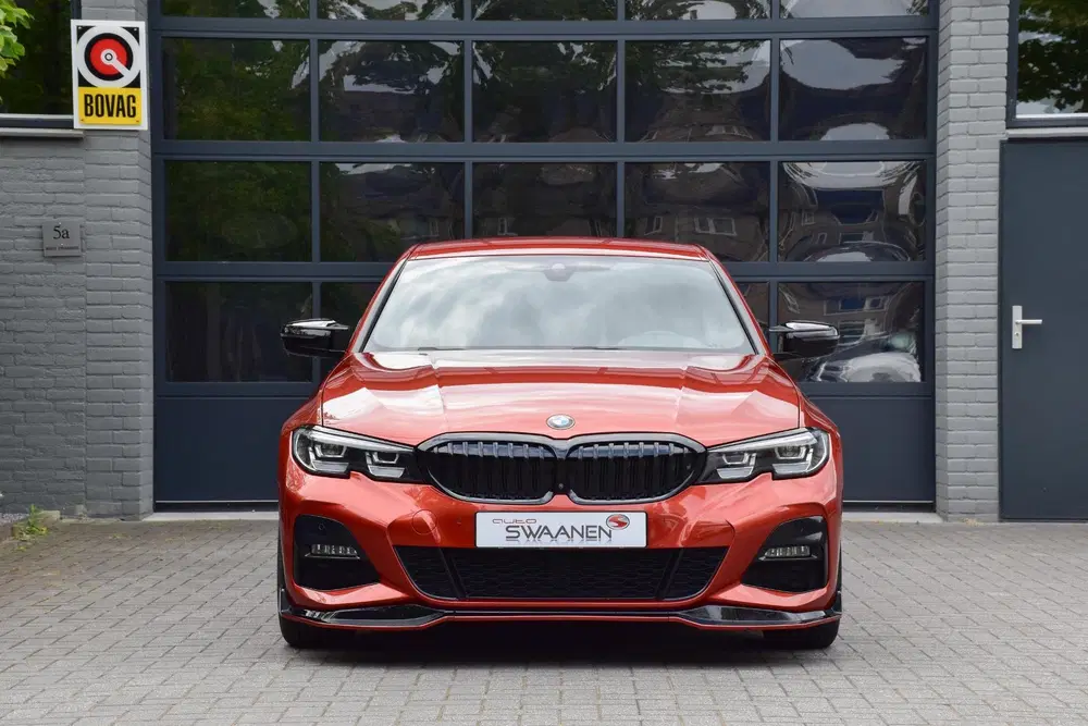 BMW 3-serie 318i M Sport uit 2020, foto 2