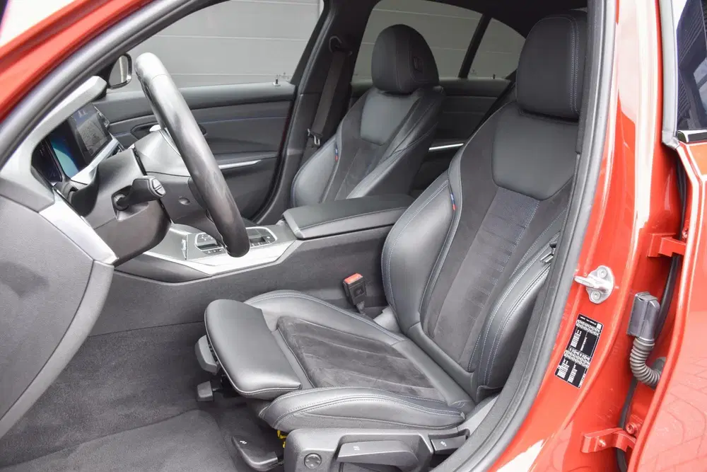BMW 3-serie 318i M Sport uit 2020, foto 8