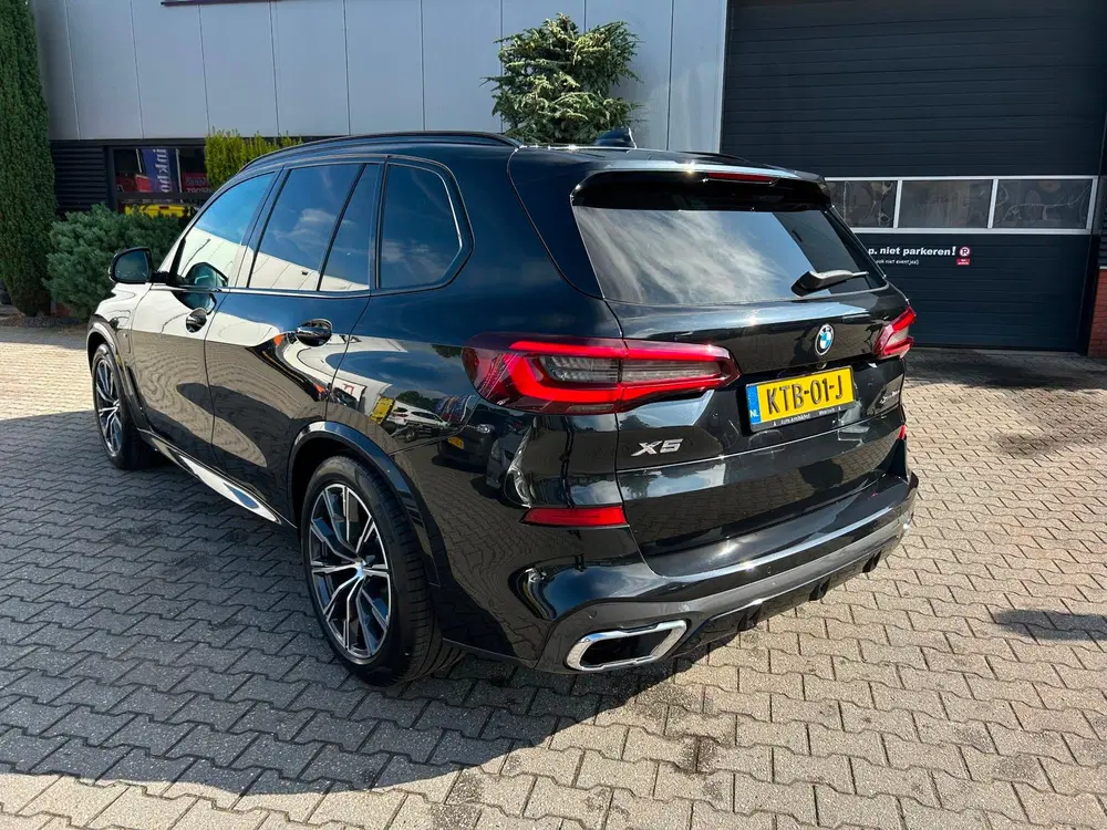 BMW X5 XDrive45e M-Sport uit 2020, foto 7