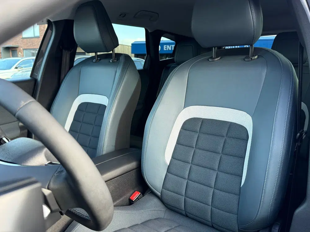 Citroën C5 Aircross Citroen C5 Aircross 1.2 Hybrid 145PK PLUS uit 2026, foto 13