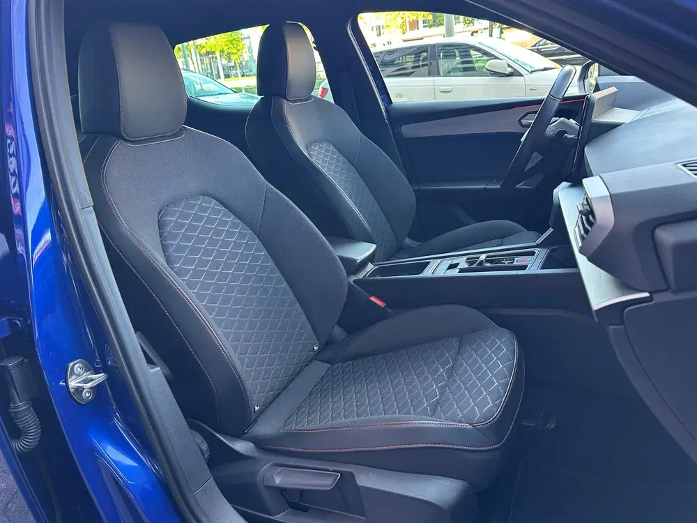 SEAT Leon 1.5 eTSI FR Aut Leer Navi Camera Carplay uit 2021, foto 12