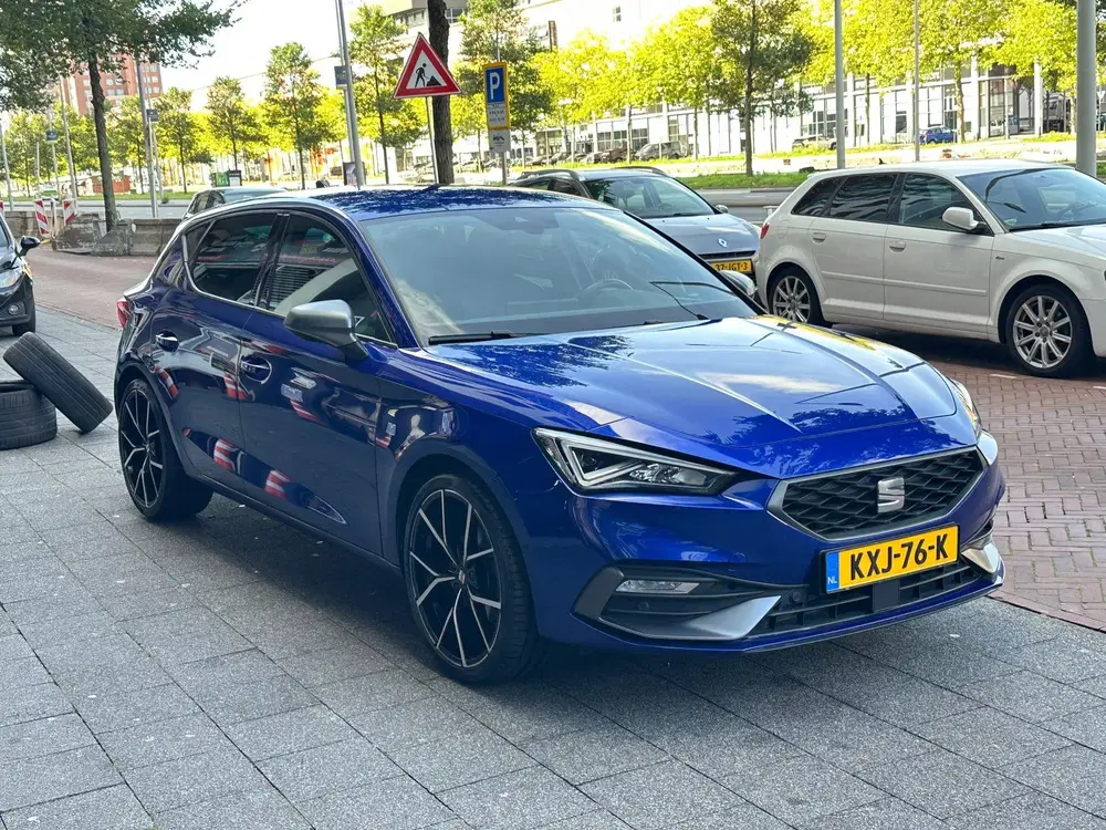 SEAT Leon 1.5 eTSI FR Aut Leer Navi Camera Carplay uit 2021, foto 4