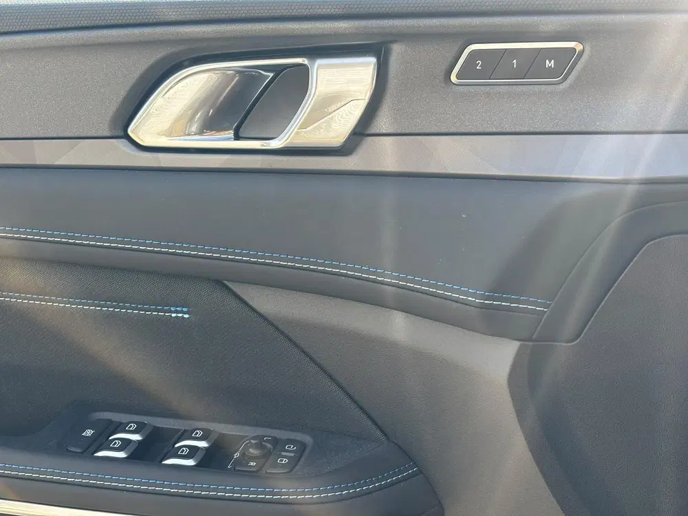 Lynk & Co 01 1.5 Plug-in Hybrid uit 2025, foto 11