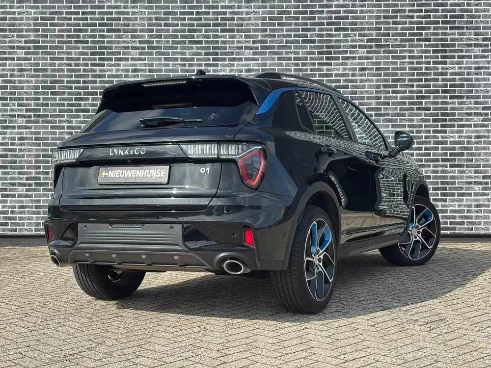 Lynk & Co 01 1.5 Plug-in Hybrid uit 2025, foto 6