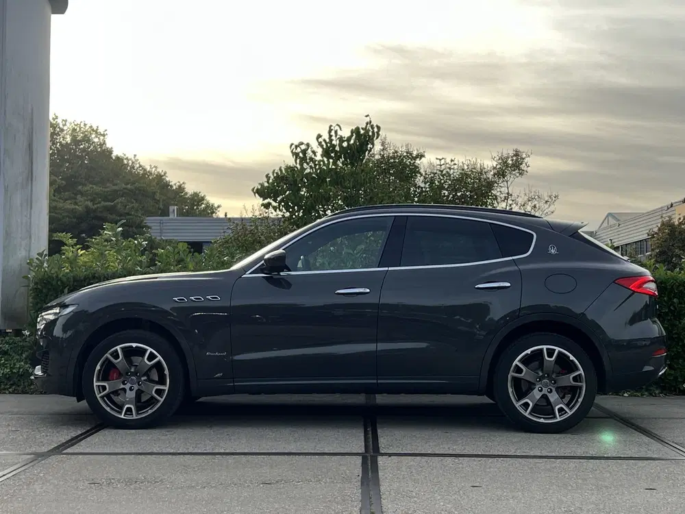 Maserati Levante 3.0 V6 D AWD GranLusso uit 2019, foto 10
