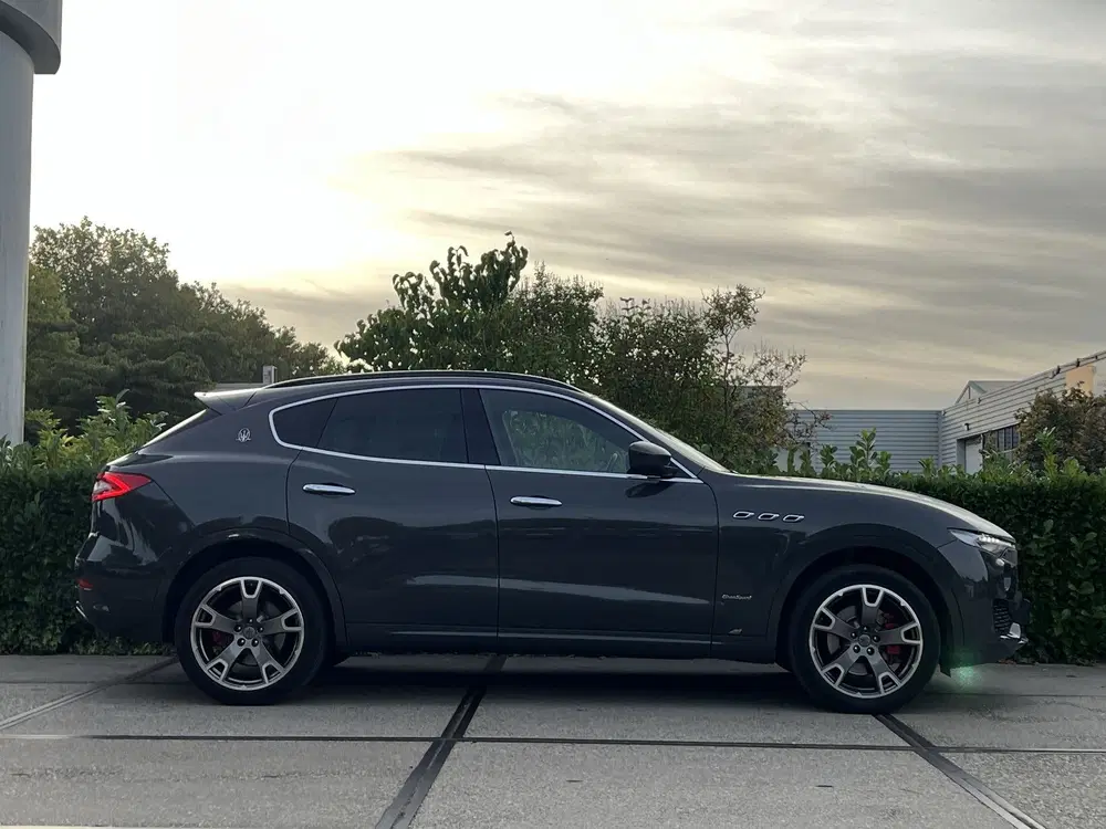 Maserati Levante 3.0 V6 D AWD GranLusso uit 2019, foto 14
