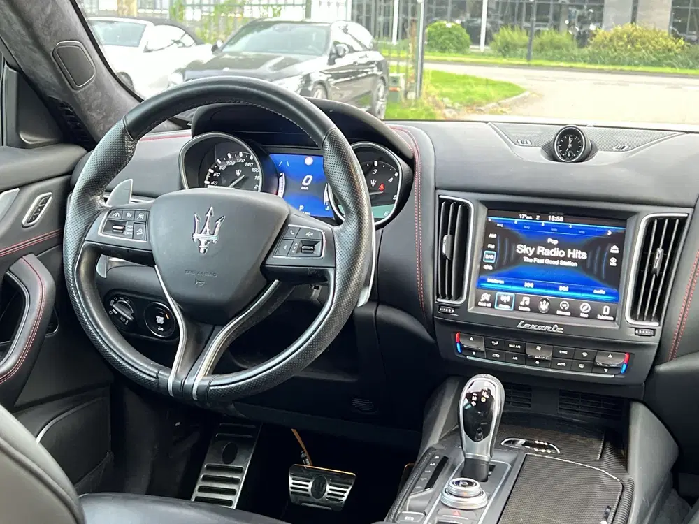 Maserati Levante 3.0 V6 D AWD GranLusso uit 2019, foto 4