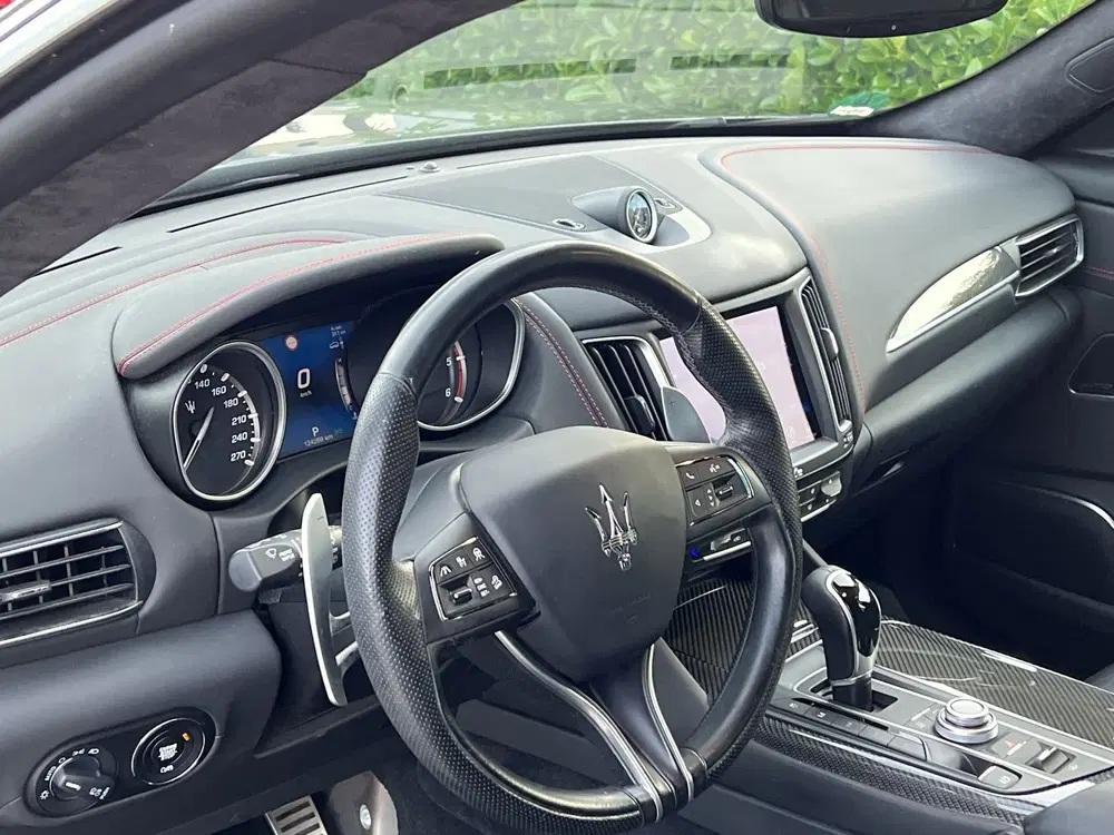 Maserati Levante 3.0 V6 D AWD GranLusso uit 2019, foto 7