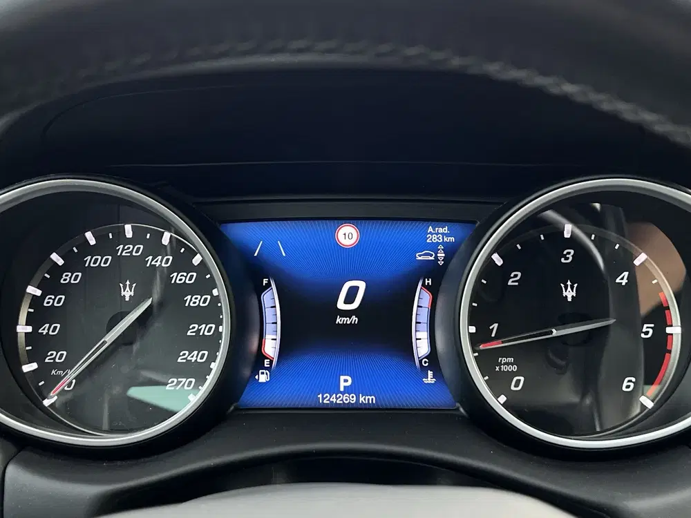 Maserati Levante 3.0 V6 D AWD GranLusso uit 2019, foto 8