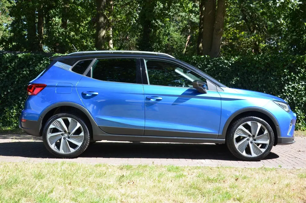 SEAT Arona 1.0 TSI FR Business Intense Navi uit 2021, foto 2