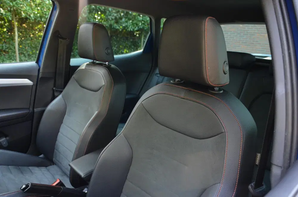 SEAT Arona 1.0 TSI FR Business Intense Navi uit 2021, foto 7