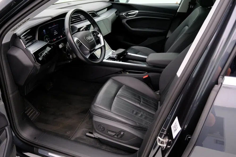Audi e-tron Sportback 55 quattro Business Ed. Plus 95 uit 2021, foto 2