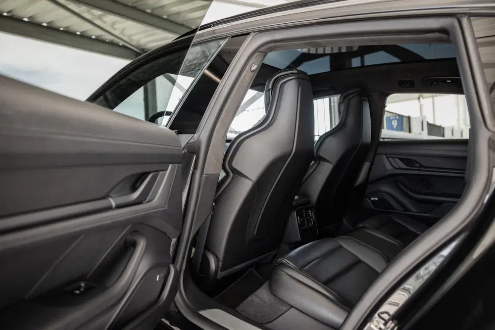 Porsche Taycan Turbo 93 kWh (680pk) Vierwielst uit 2021, foto 12