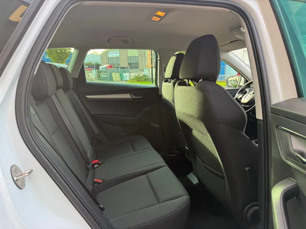 Skoda Karoq 1.5 TSI ACT Business Edition AUT uit 2023, foto 11