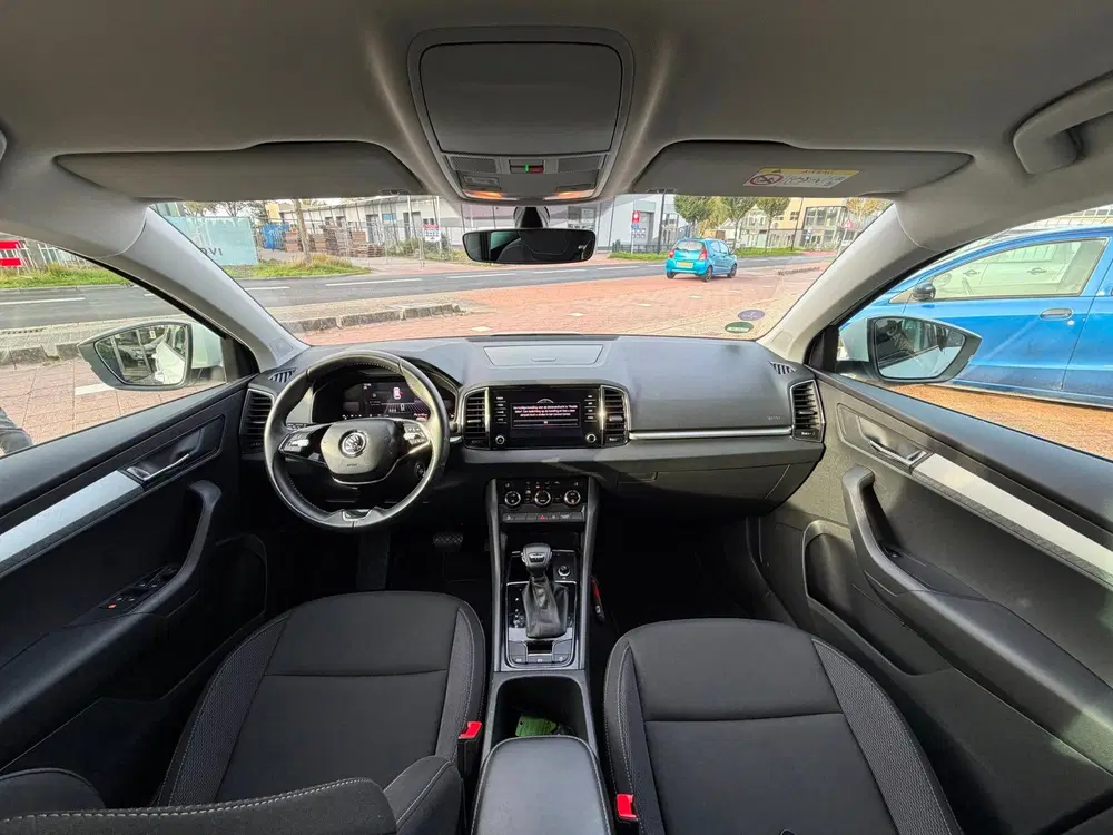 Skoda Karoq 1.5 TSI ACT Business Edition AUT uit 2023, foto 2
