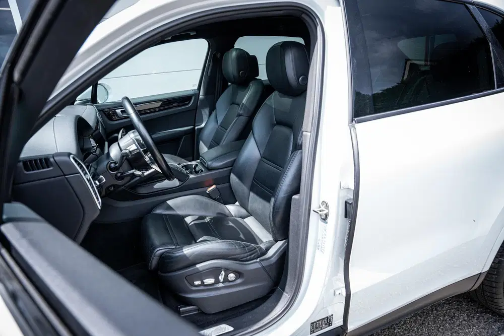 Porsche Cayenne 3.0 V6 340pk Pano-dak uit 2019, foto 4