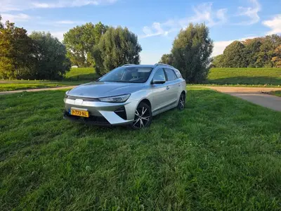 MG MG5 Standard Range luxury uit 2022