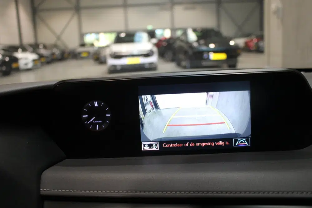 Lexus UX 250h First Edition Camera uit 2019, foto 7