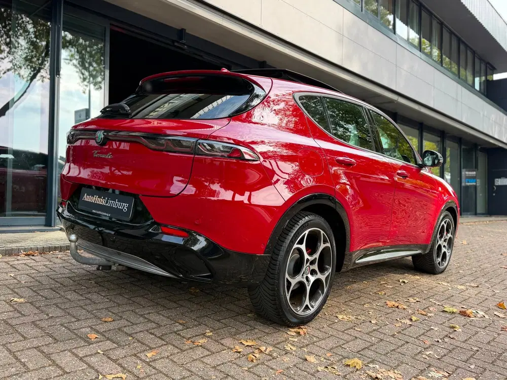 Alfa Romeo Tonale 1.5T Hybrid Ti uit 2023, foto 6