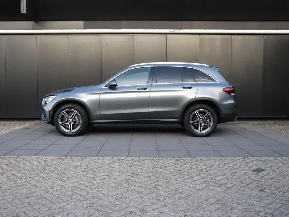 Mercedes-Benz GLC 300e 4MATIC Premium Plus uit 2022, foto 2