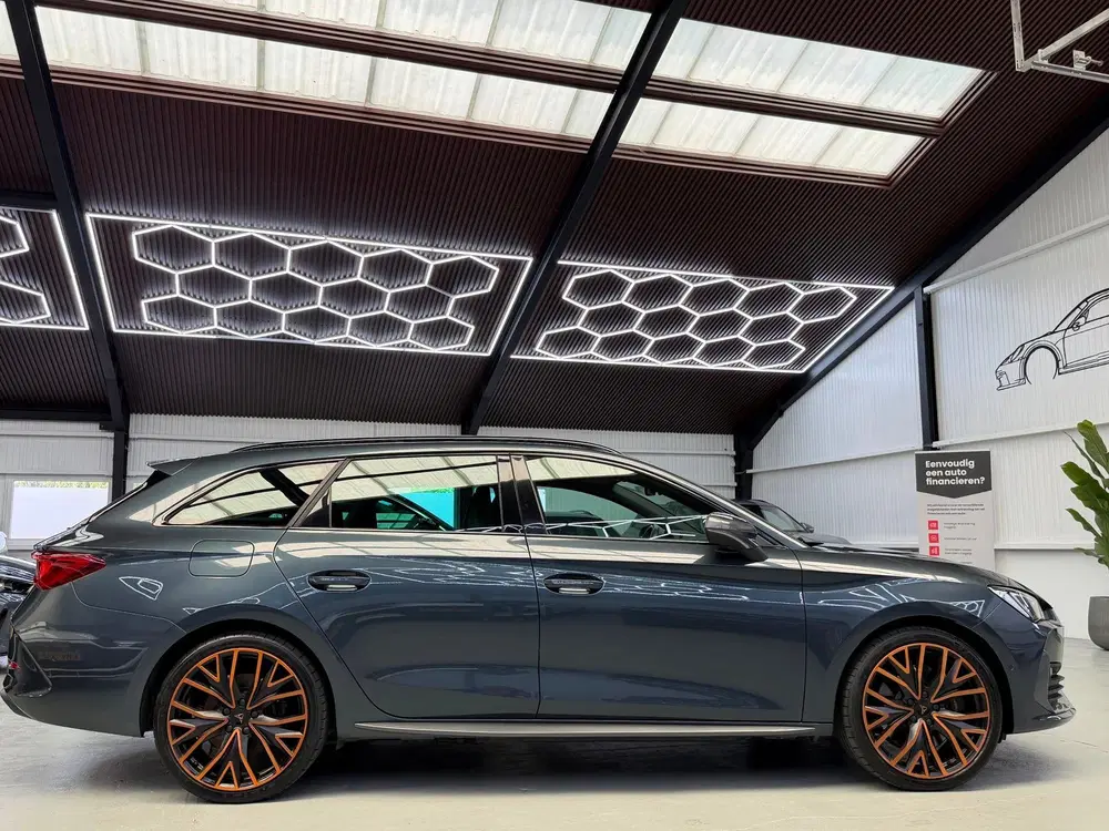 Cupra Leon 1.4 e-Hybrid VZ Copper Edition CarPl uit 2022, foto 13
